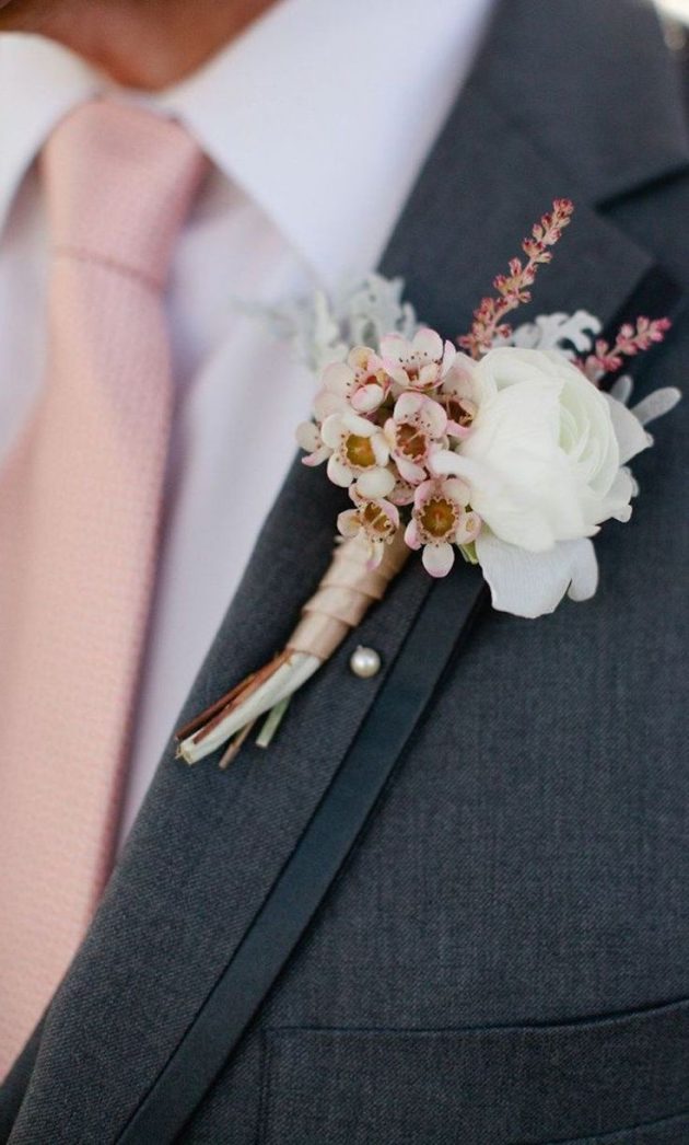 Groomsmen boutonnieres